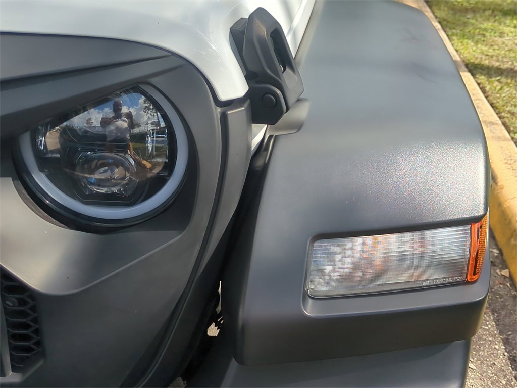 Certified 2022 Jeep Wrangler Sport S image 10