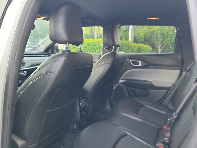 Used 2024 Jeep Compass Latitude AWD/4WD image 6