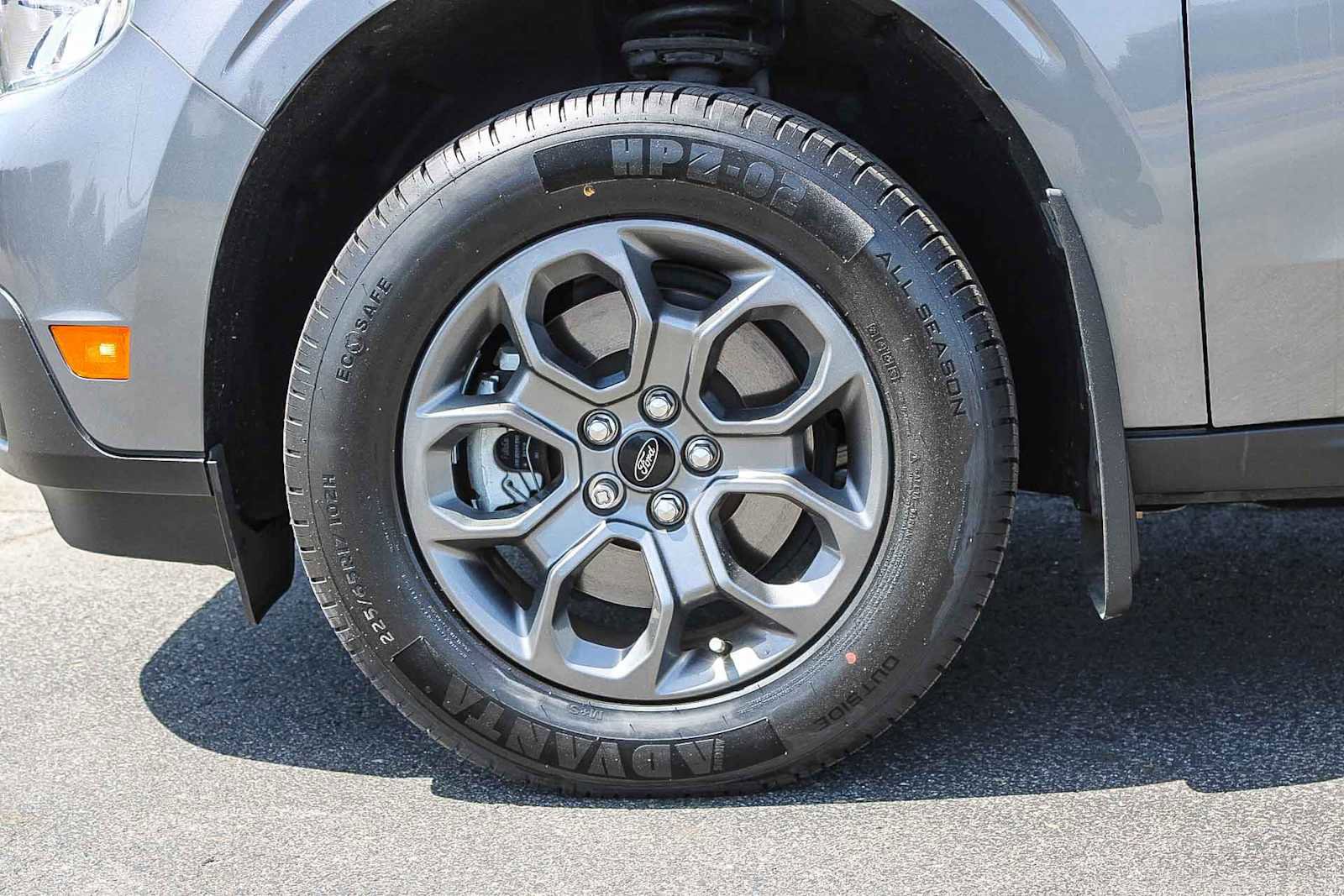 Used 2022 Ford Maverick XLT FWD image 11