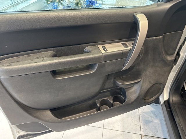 Used 2010 GMC Sierra 1500 SLE w/ SLE Preferred Package image 11