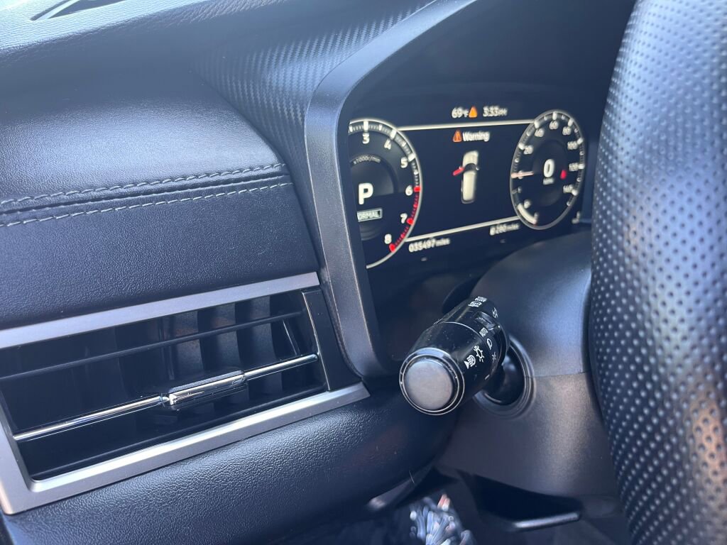 Used 2024 Mitsubishi Outlander SEL image 12