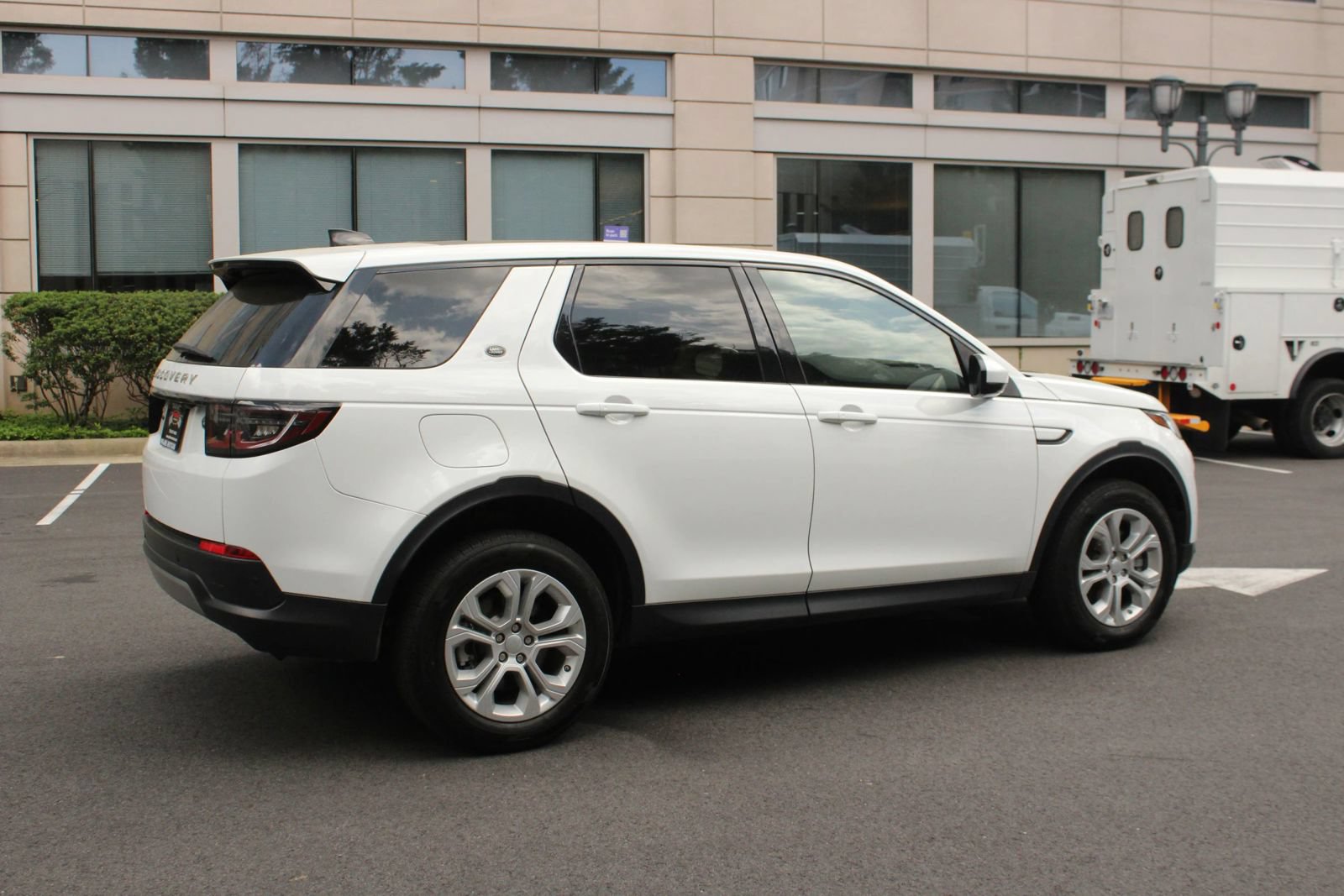 Used 2020 Land Rover Discovery Sport S AWD/4WD image 7