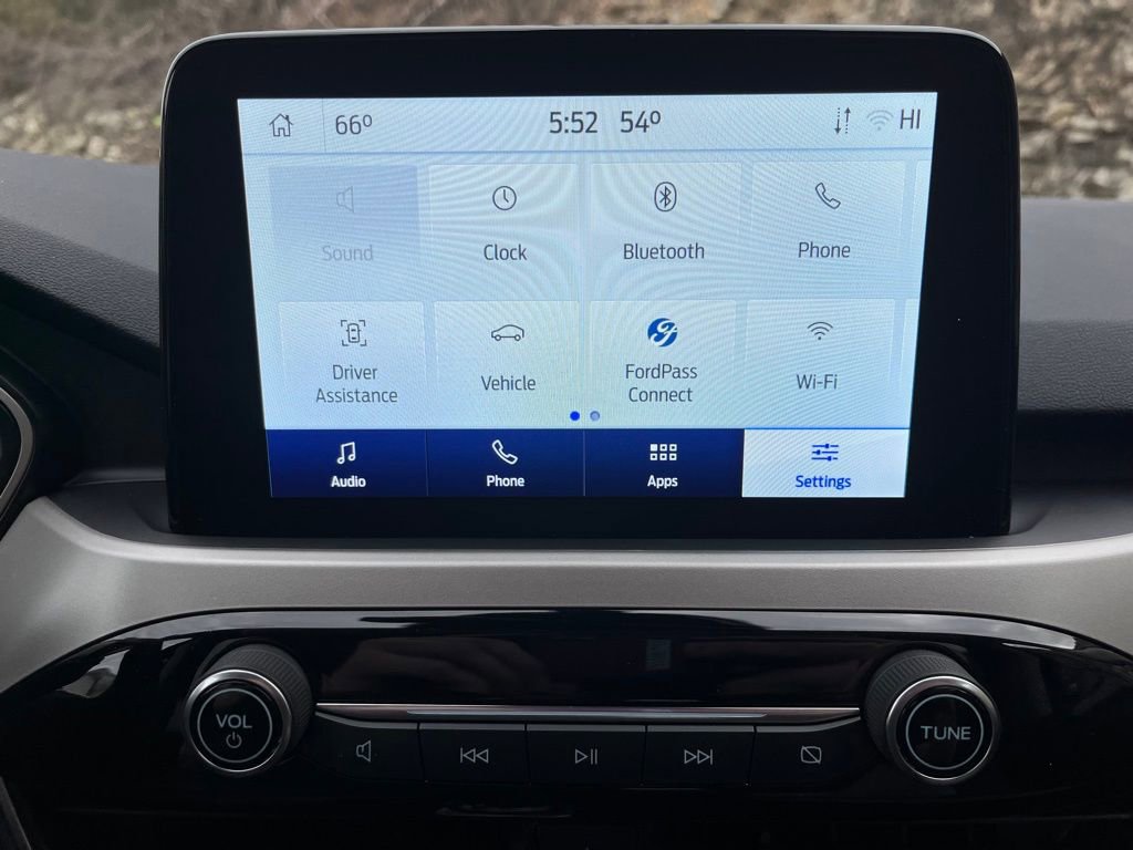 Certified 2022 Ford Escape SE w/ SE Sport Appearance Package image 12