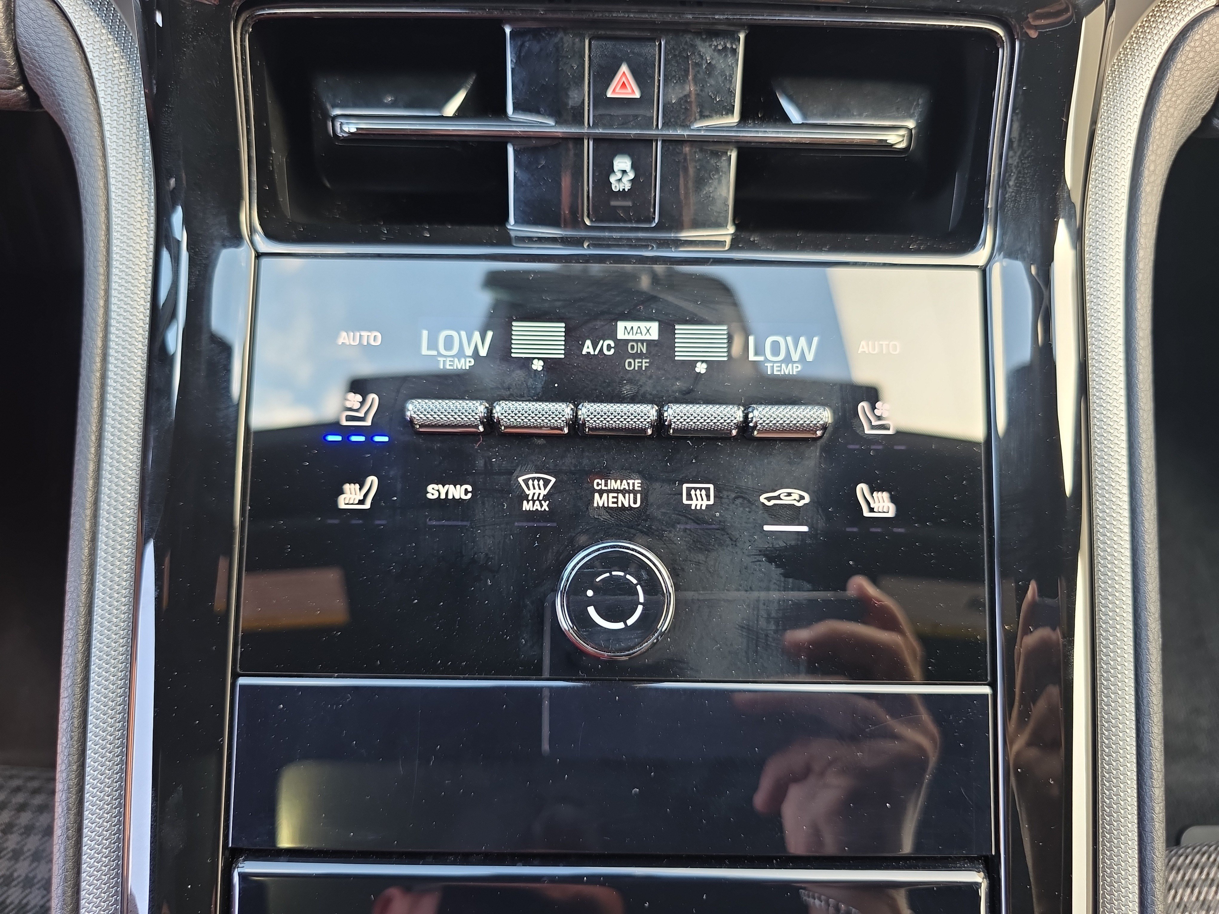 Certified 2024 Porsche Panamera image 25