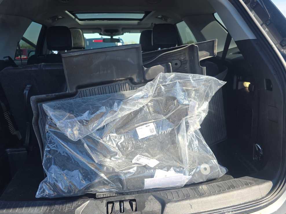 Used 2023 Ford Explorer XLT w/ Equipment Group 202A AWD/4WD image 14