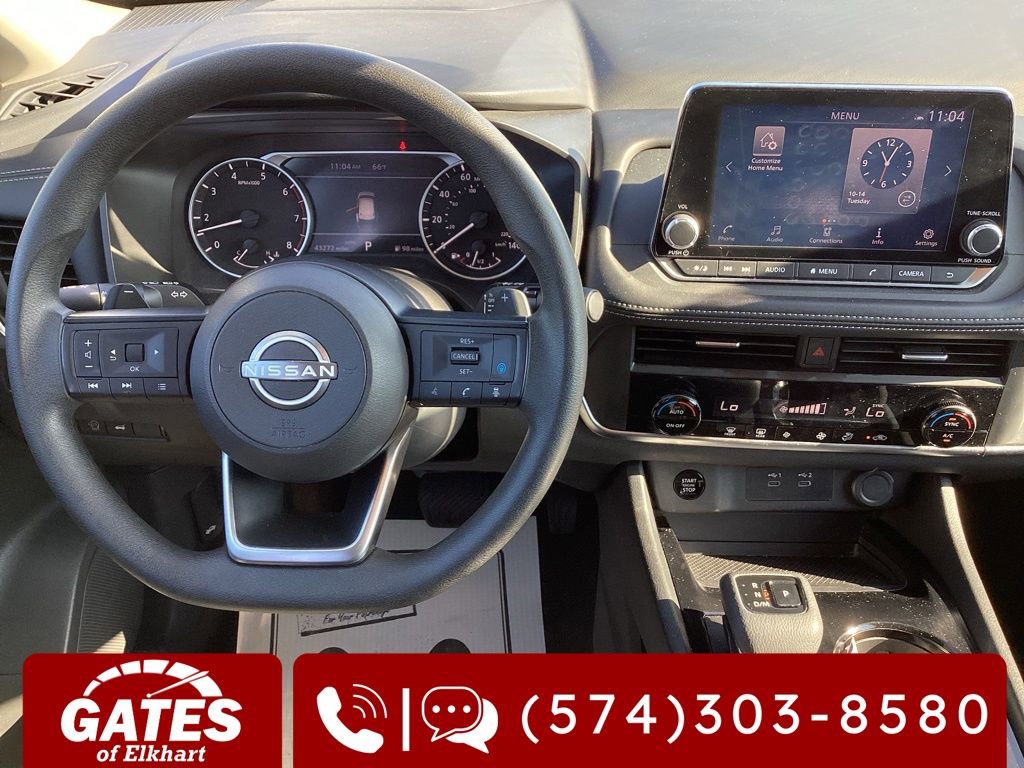 Used 2024 Nissan Rogue SV image 17