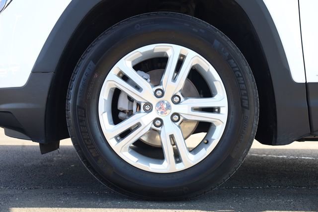 Used 2024 GMC Terrain SLE image 8