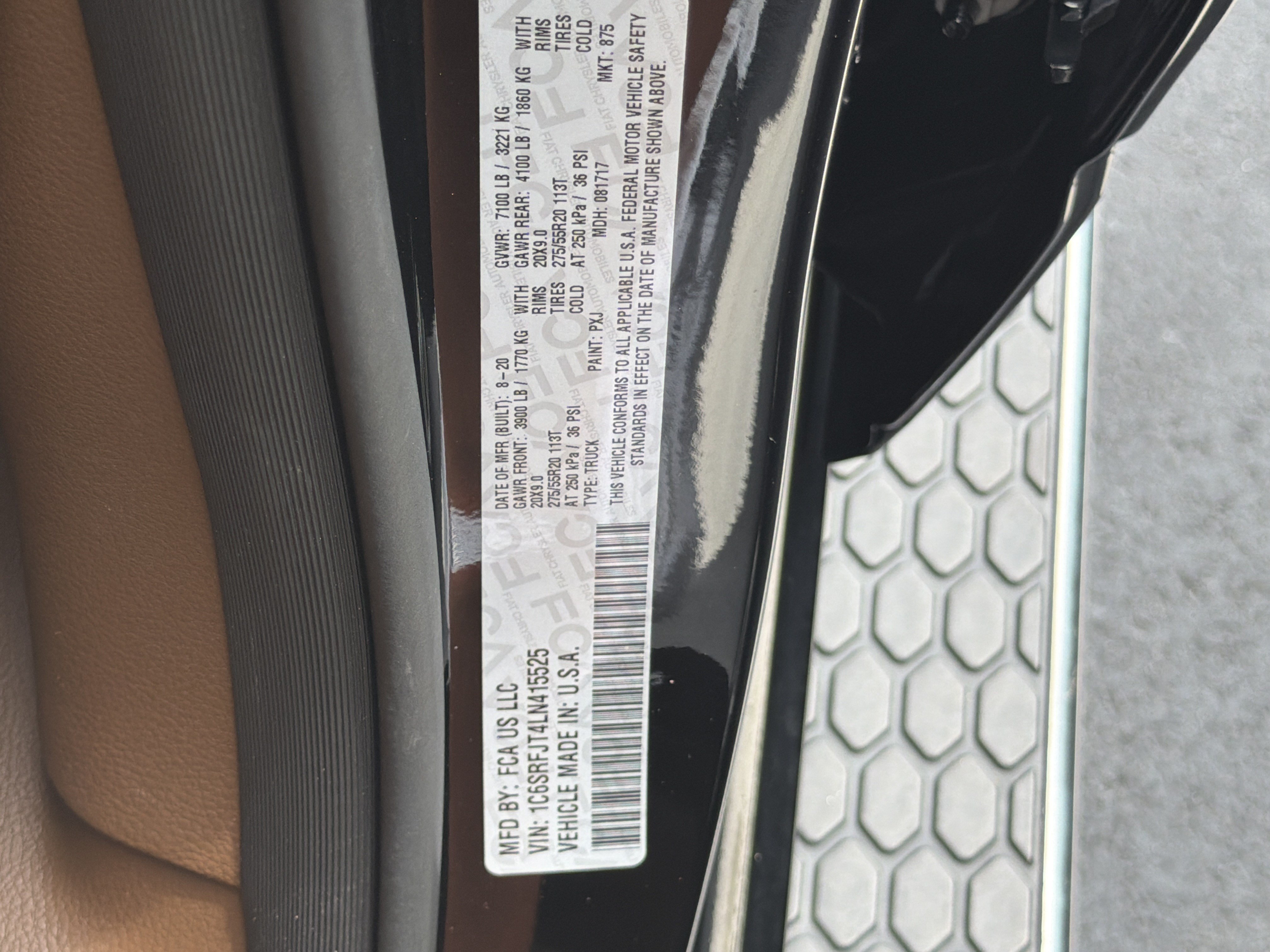 Used 2020 RAM 1500 Laramie AWD/4WD image 34