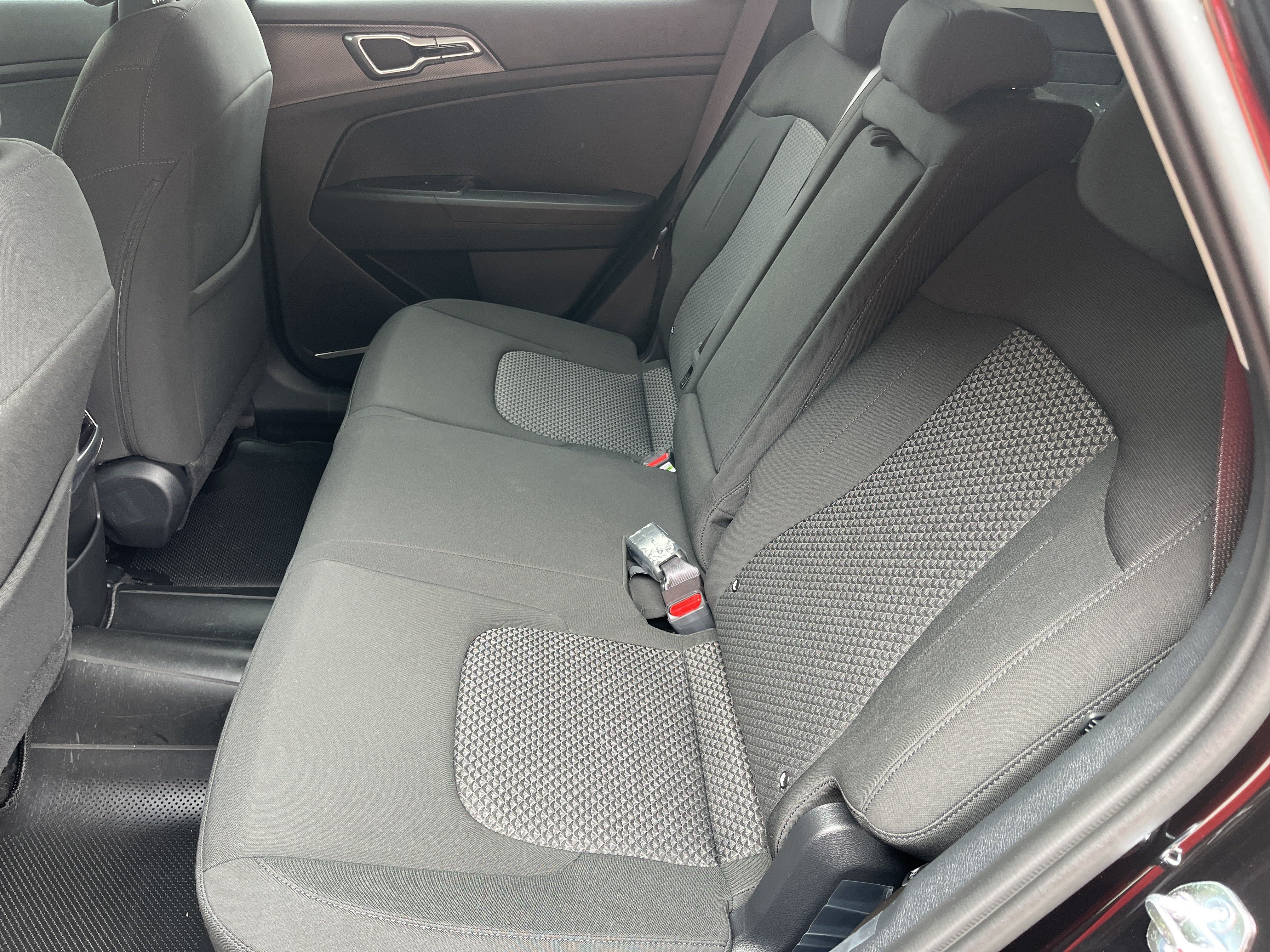 New 2025 Kia Sportage LX AWD/4WD image 17