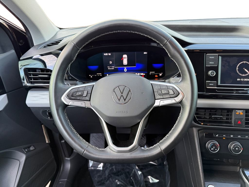 Used 2022 Volkswagen Taos S image 12