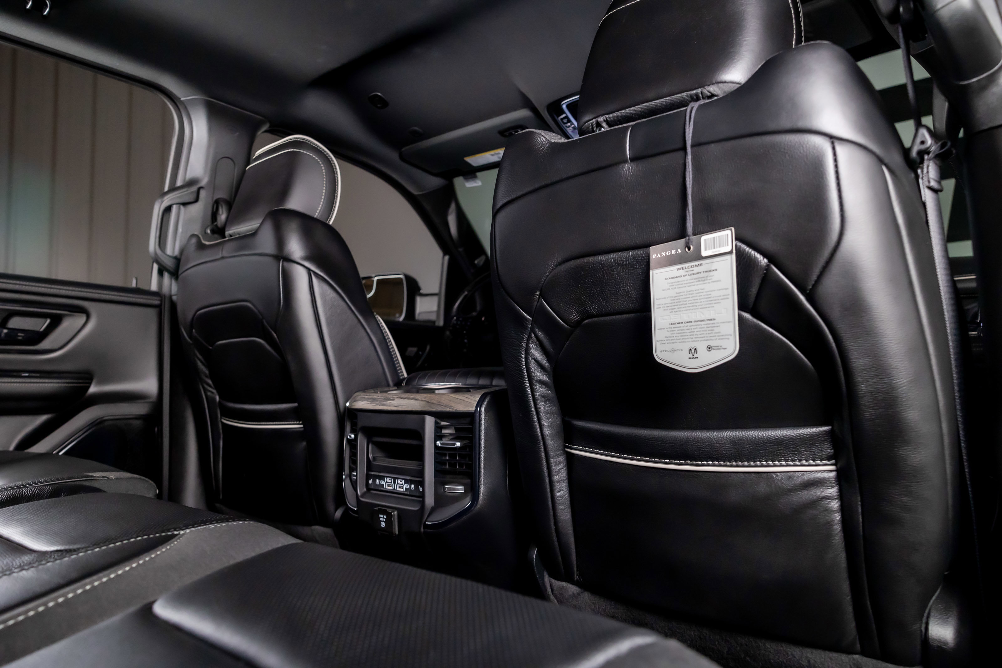 Used 2025 RAM 1500 Limited image 18