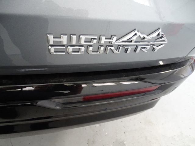 Used 2025 Chevrolet Traverse High Country w/ LPO, Floor Liner Package AWD/4WD image 26