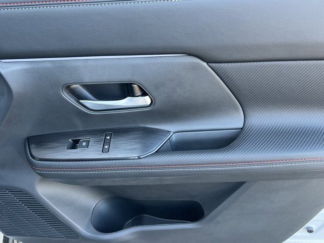 New 2026 Nissan Kicks SR image 21