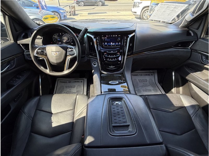 Used 2016 Cadillac Escalade Platinum AWD/4WD image 35