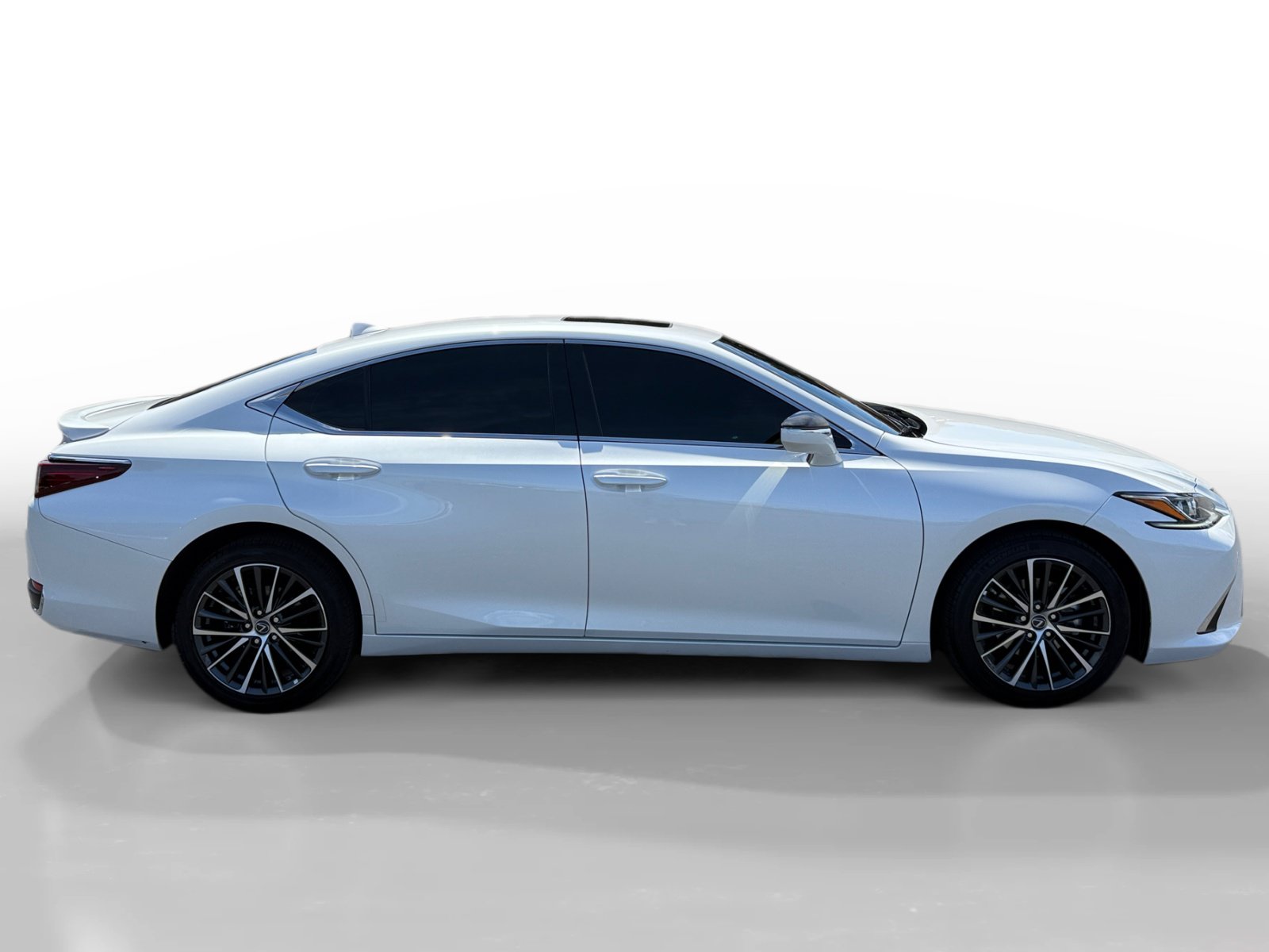 Used 2025 Lexus ES 300h w/ Premium Package FWD image 6