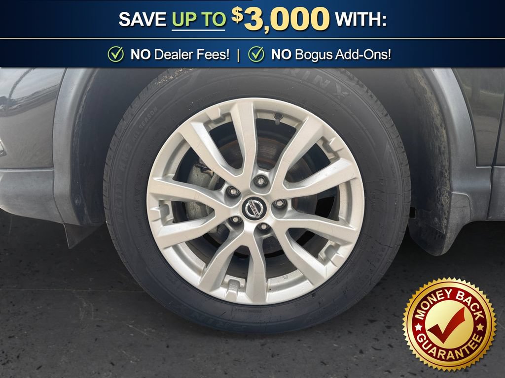 Used 2021 Nissan Rogue Sport SV w/ Technology Package FWD image 13