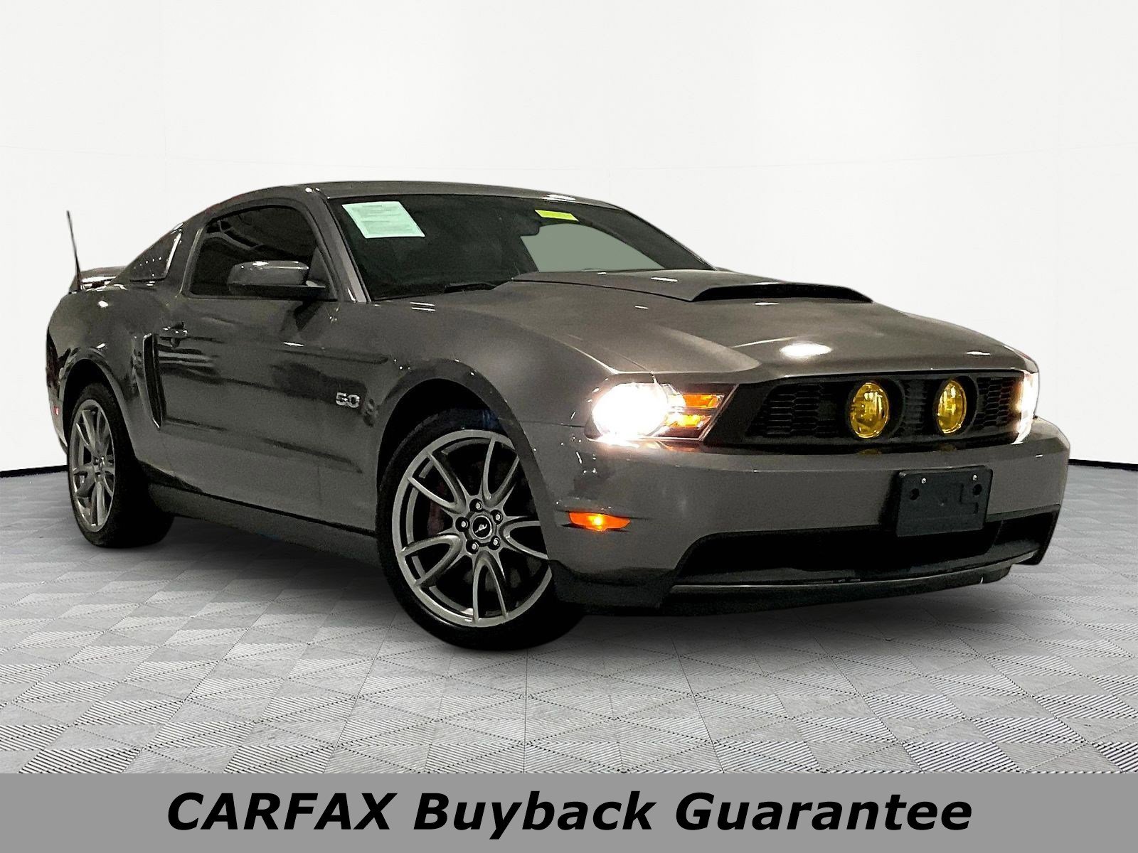 Used 2011 Ford Mustang GT Premium w/ Brembo Brake Pkg RWD image 3