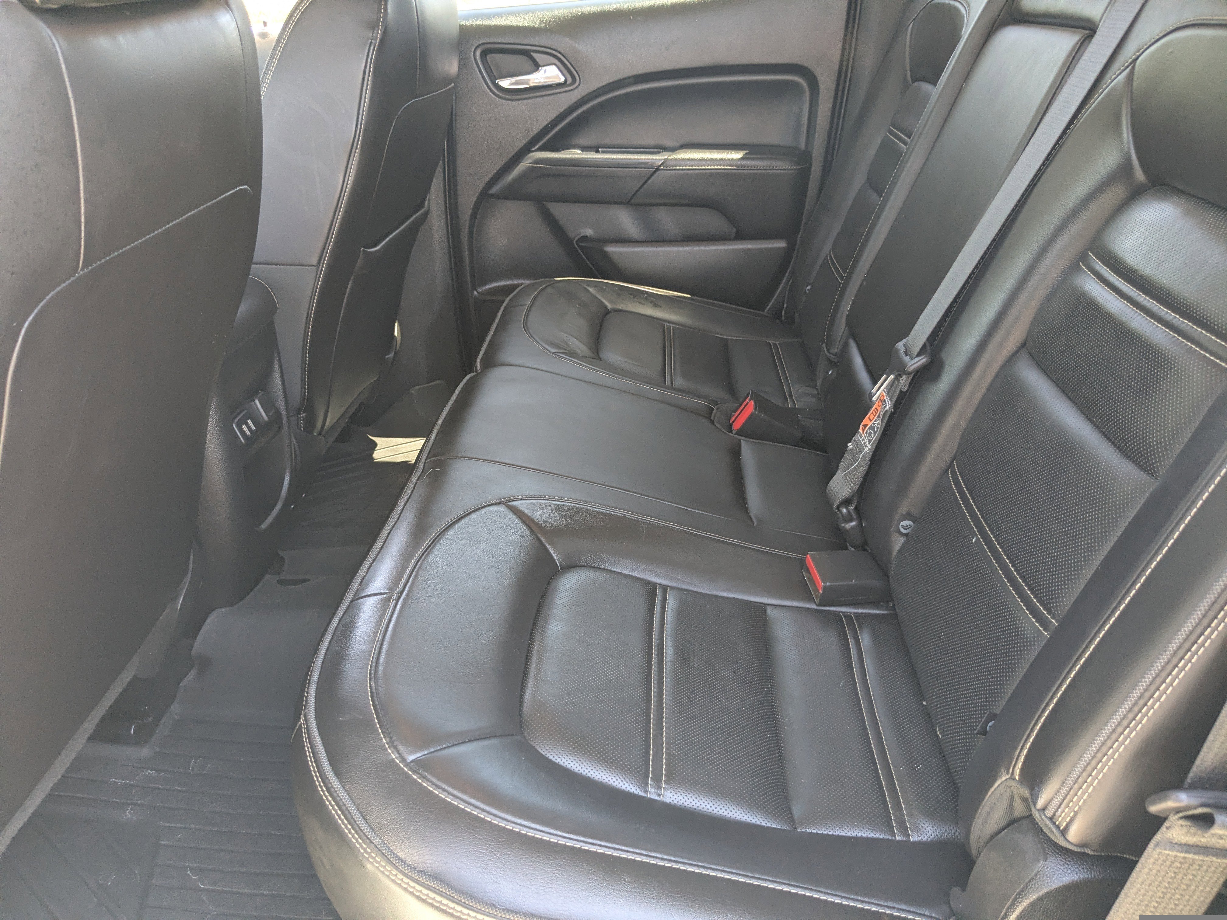 Used 2018 GMC Canyon Denali RWD image 16