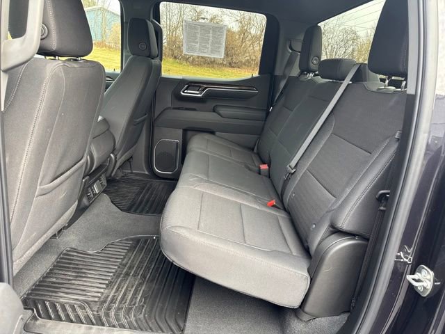 Used 2025 GMC Sierra 1500 SLE image 27