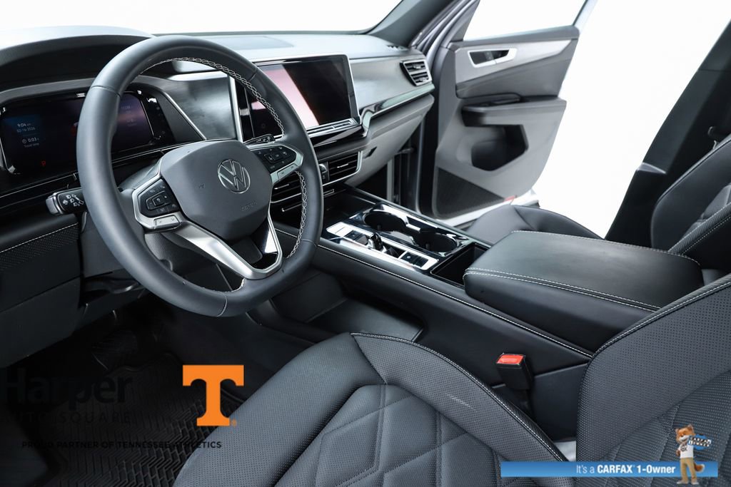 Used 2024 Volkswagen Atlas Cross Sport SE w/ Panoramic Sunroof Package image 58