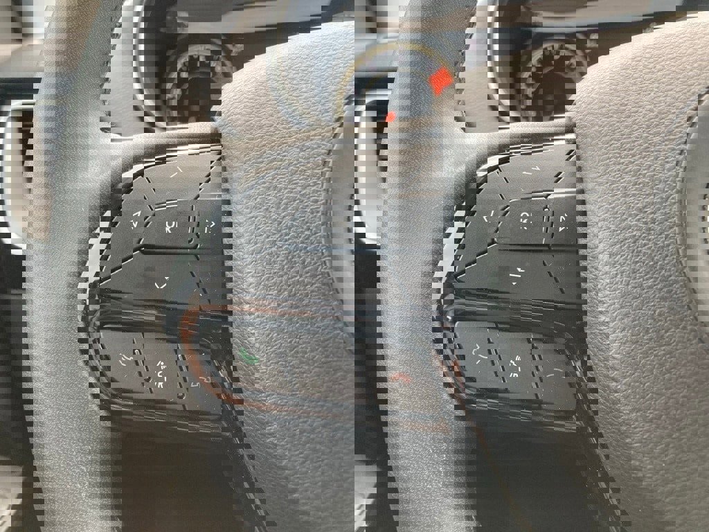 Used 2023 Jeep Cherokee Altitude Lux image 15