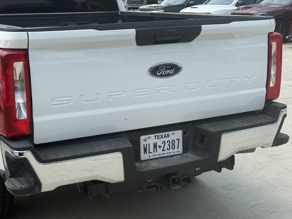 Used 2025 Ford F250 XLT w/ FX4 Off-Road Package AWD/4WD image 5
