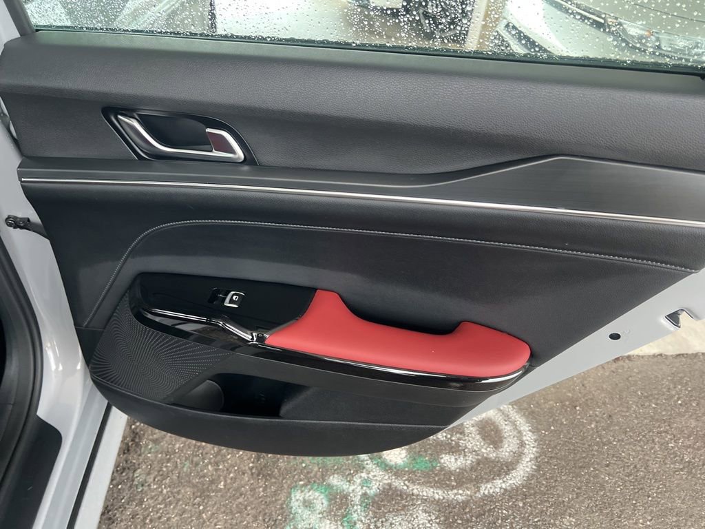 Used 2025 Kia K5 GT-Line w/ GT-Line Premium Package image 16