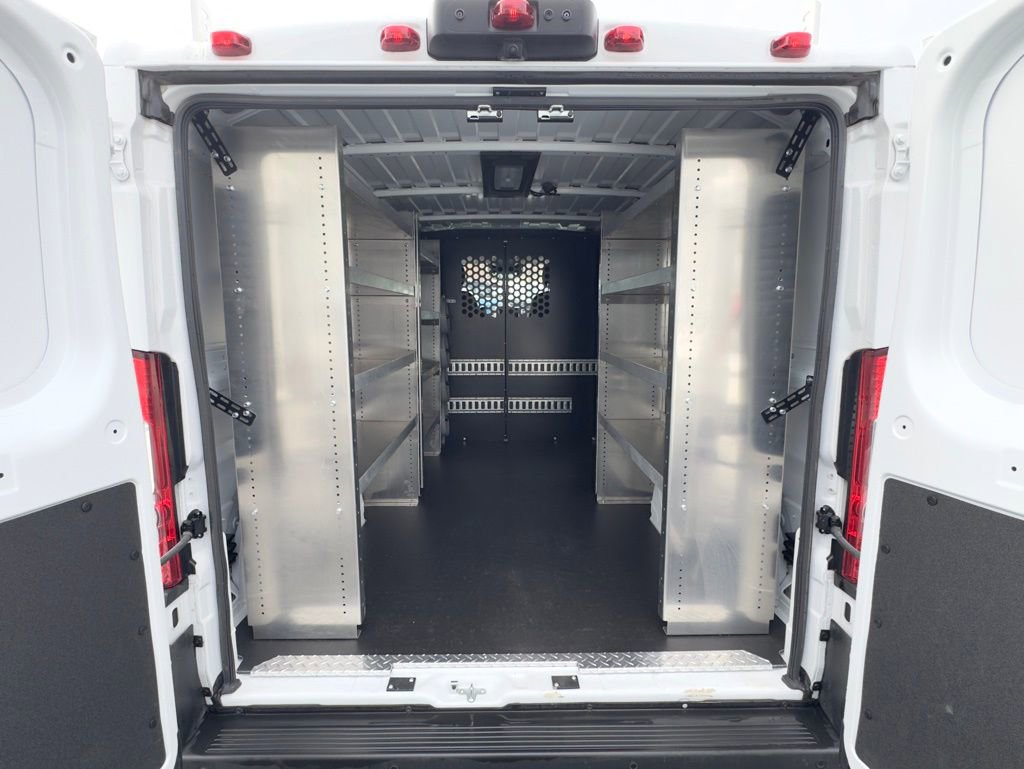 Used 2025 RAM ProMaster 2500 w/ Premium Convenience Group FWD image 7