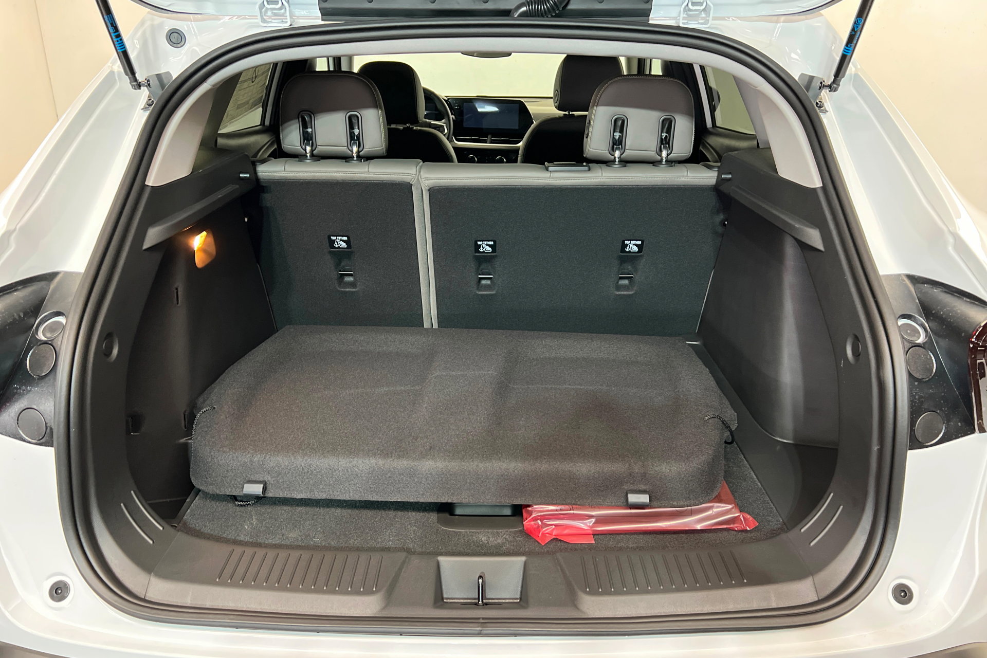 New 2026 Chevrolet Trax ACTIV w/ Sunroof Package FWD image 23