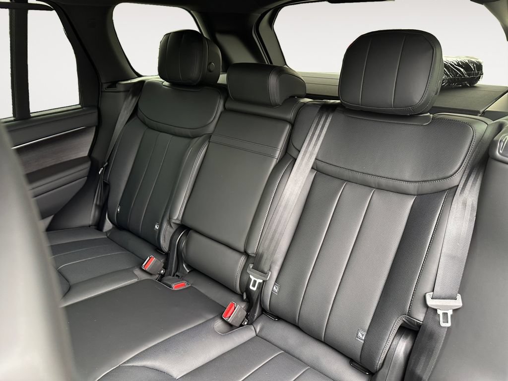 New 2026 Land Rover Range Rover SE AWD/4WD image 13