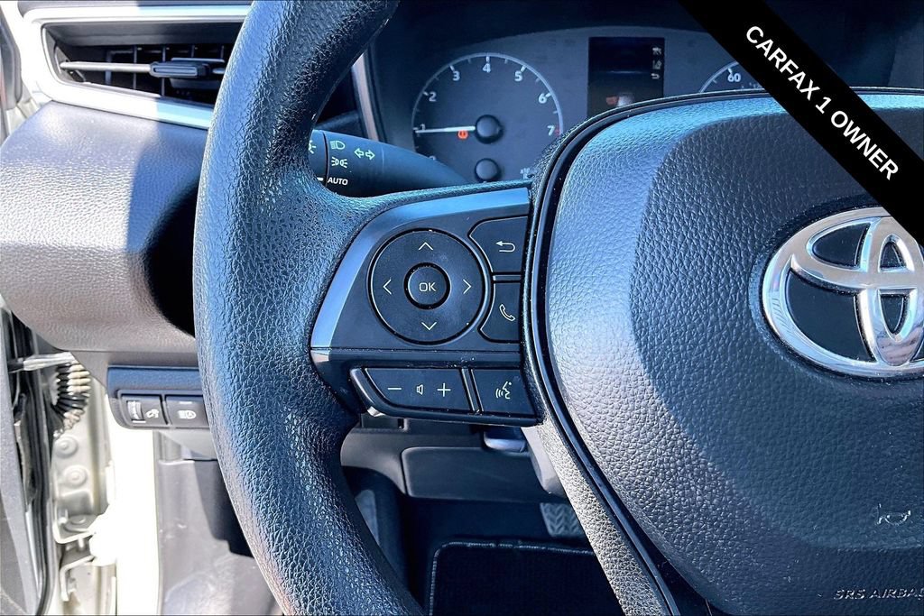 Used 2025 Toyota Corolla LE FWD image 13