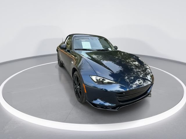 Certified 2025 MAZDA MX-5 Miata Club RWD image 2