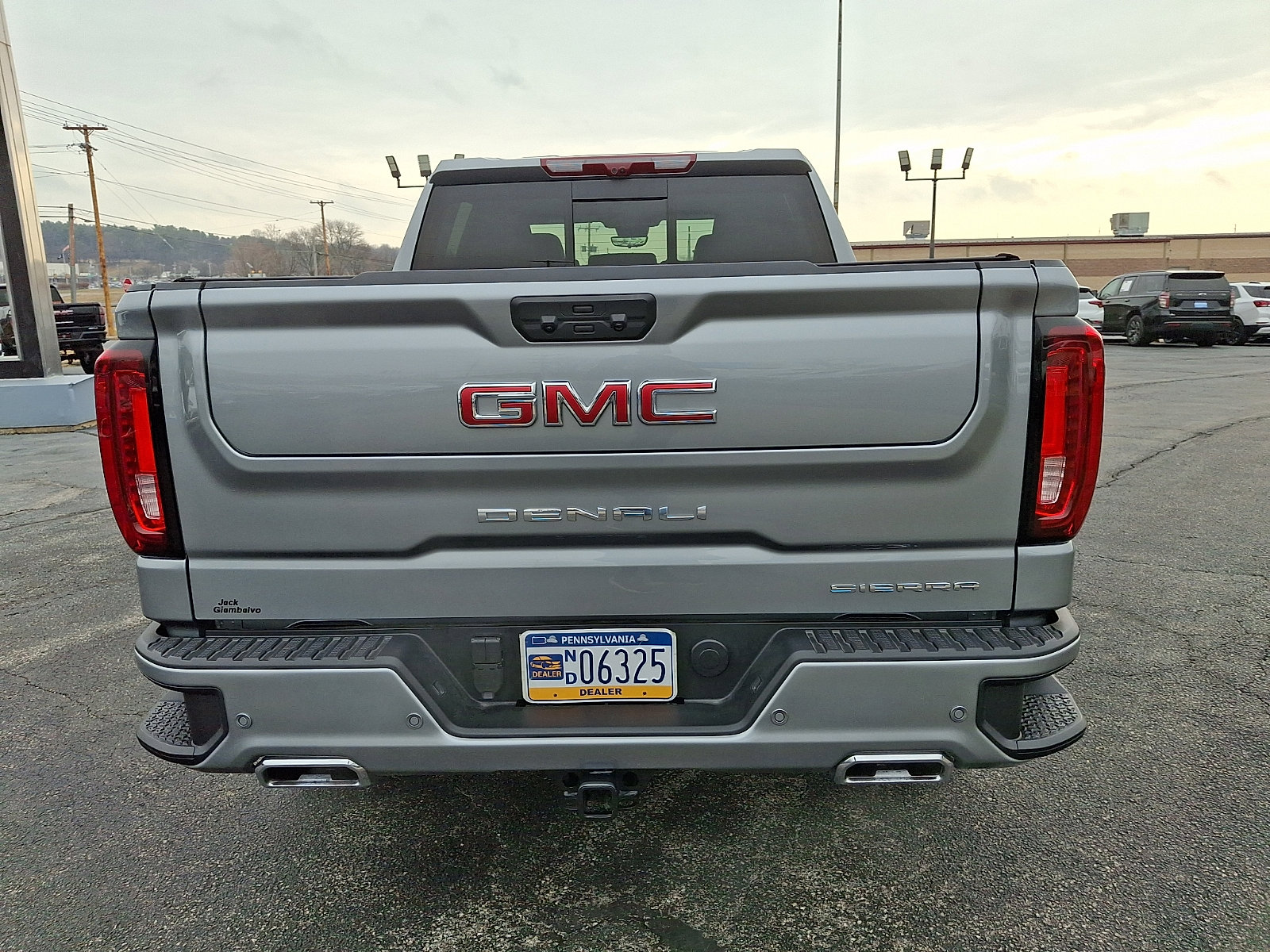 Used 2026 GMC Sierra 1500 Denali w/ Denali Reserve Package image 8