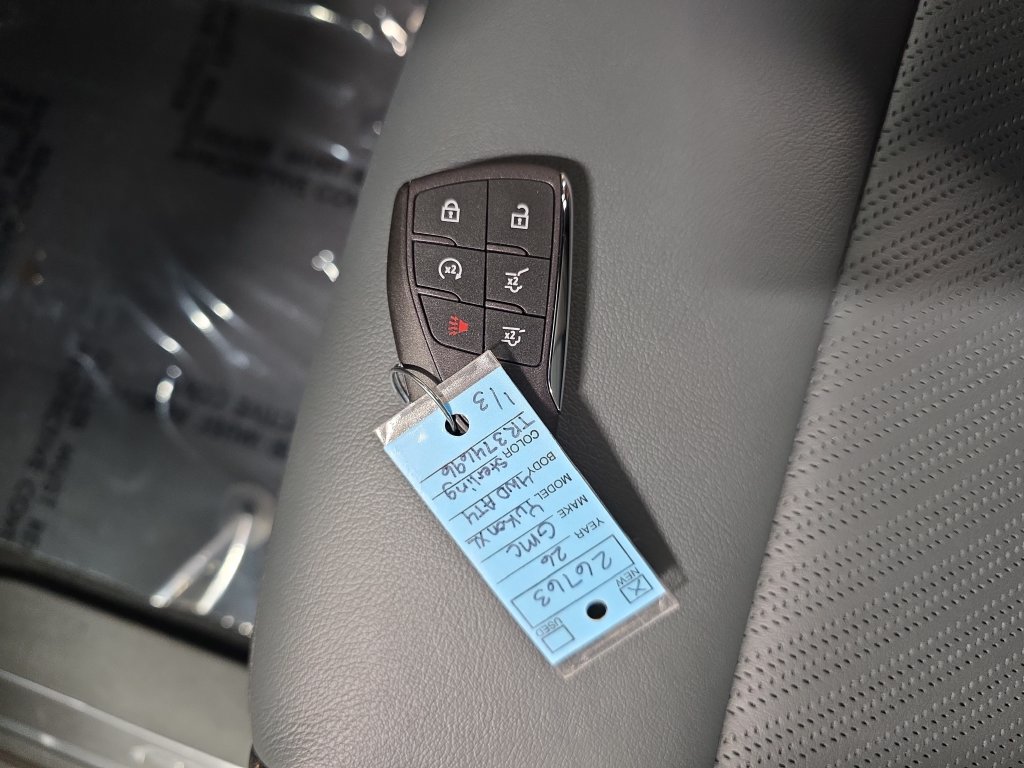 New 2026 GMC Yukon XL AT4 w/ AT4 Premium Plus Package AWD/4WD image 34