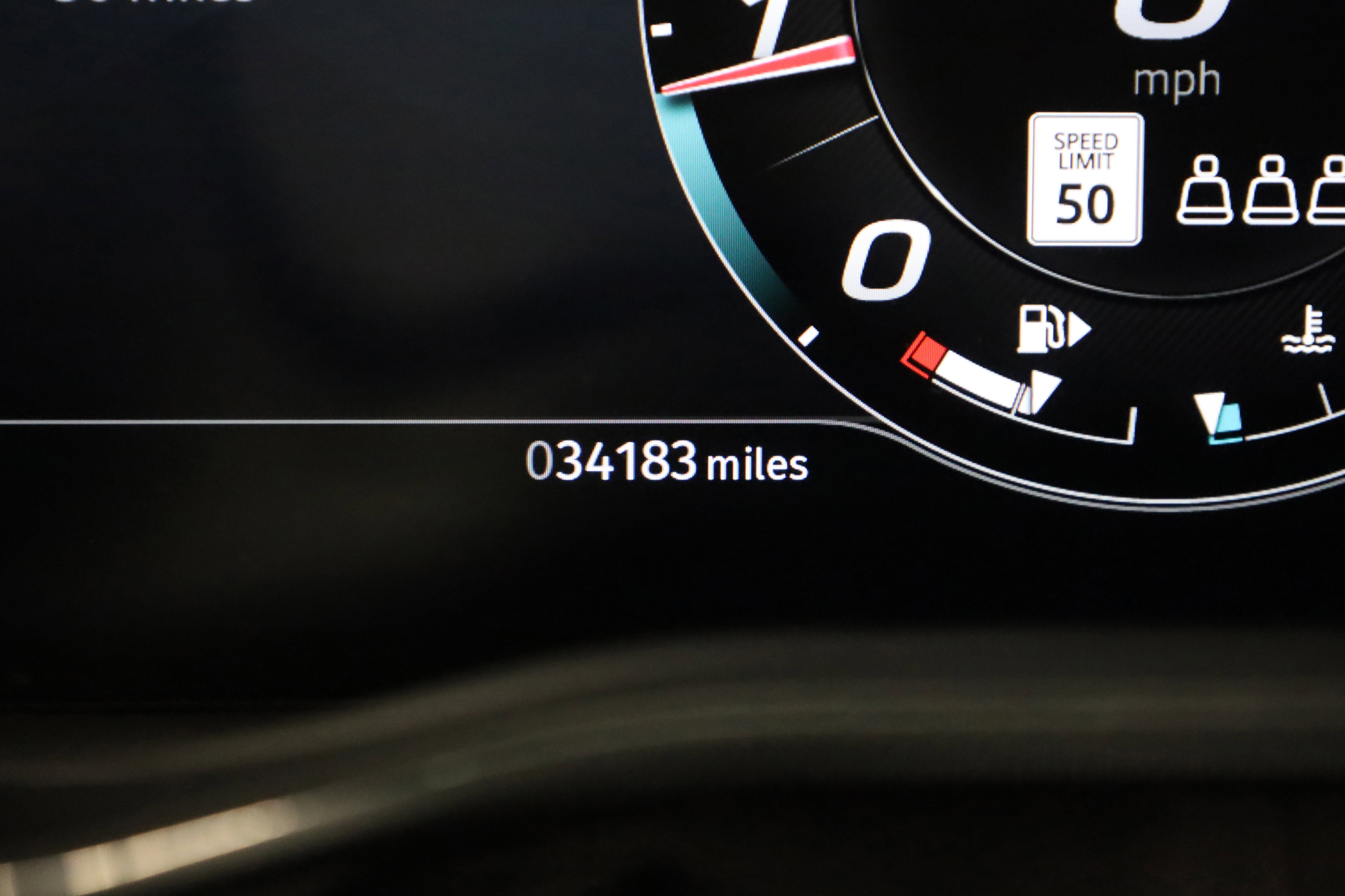 Used 2023 Jaguar F-PACE SVR image 21