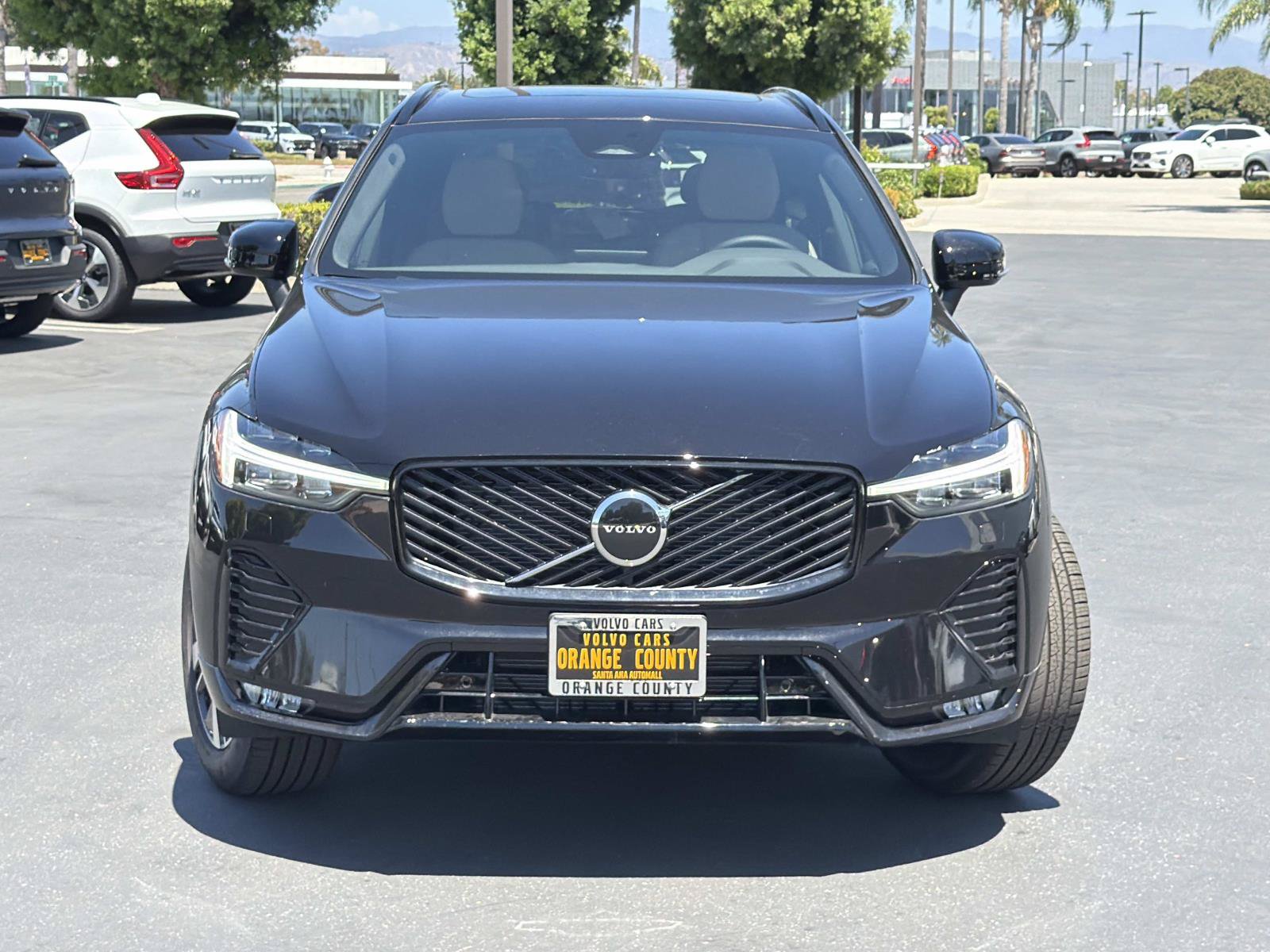 New 2026 Volvo XC60 B5 Core w/ Climate Package AWD/4WD image 2