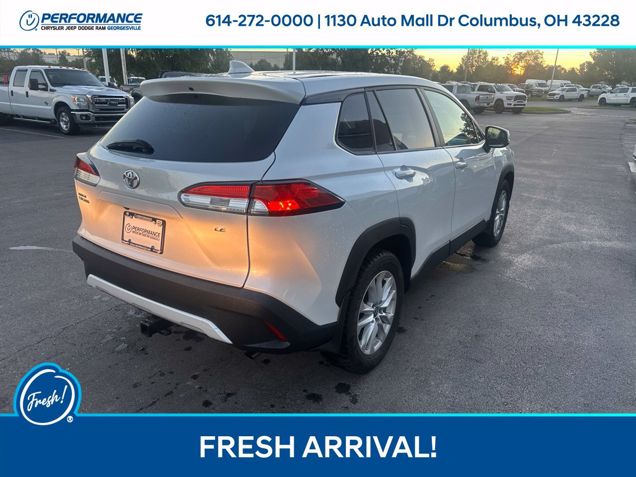 Used 2023 Toyota Corolla Cross LE AWD/4WD image 4
