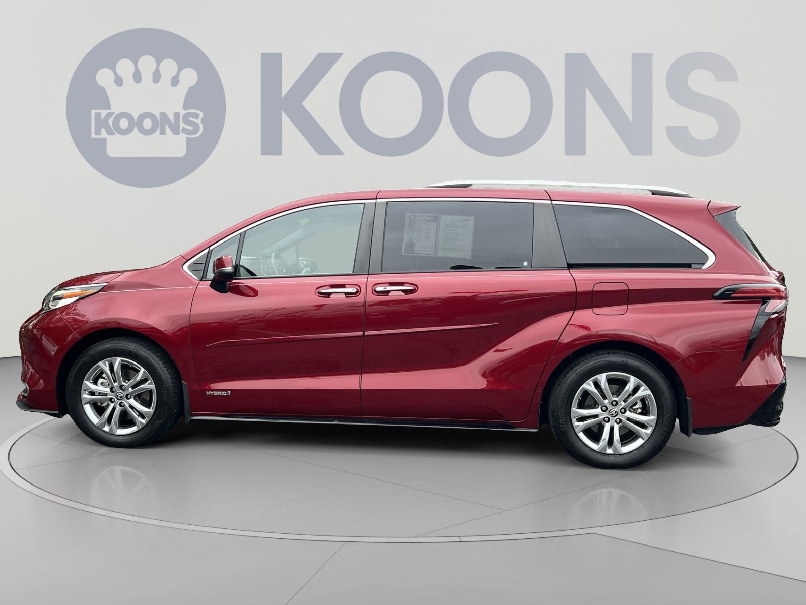 Used 2021 Toyota Sienna Platinum AWD/4WD image 5