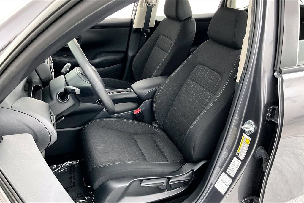 Used 2025 Honda HR-V LX image 31