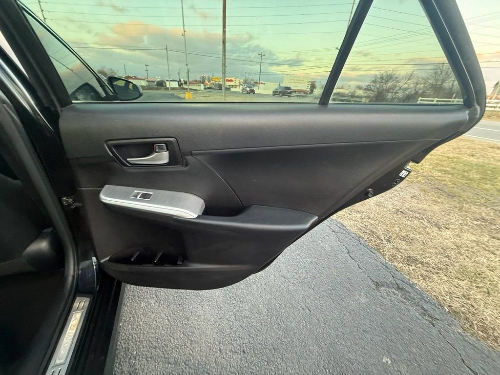 Used 2012 Toyota Camry SE image 20