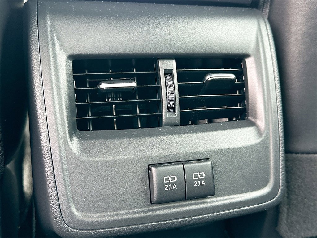 Used 2020 Toyota Avalon XLE image 24