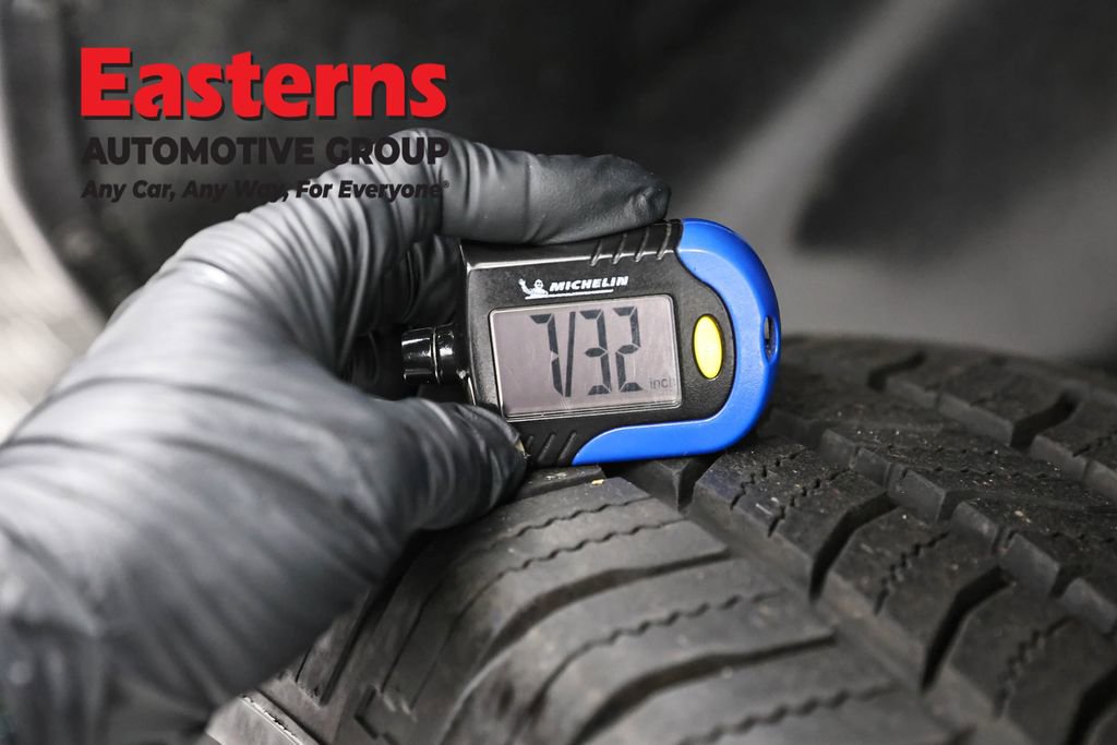Used 2024 RAM 1500 Classic SLT AWD/4WD image 23