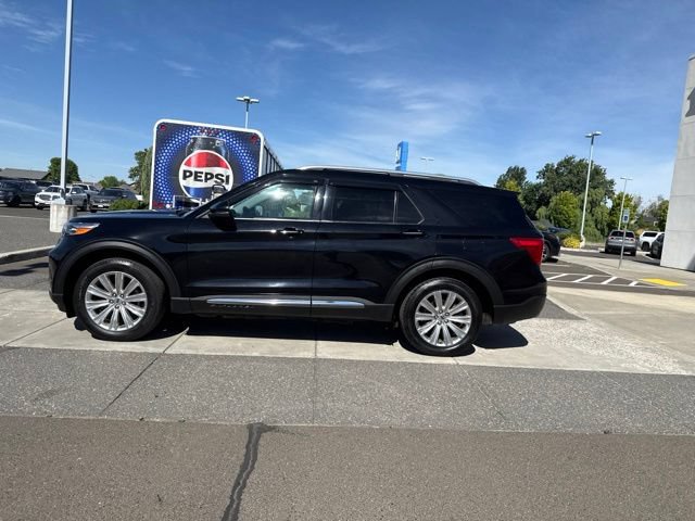 Used 2022 Ford Explorer Limited w/ Equipment Group 301A AWD/4WD image 10