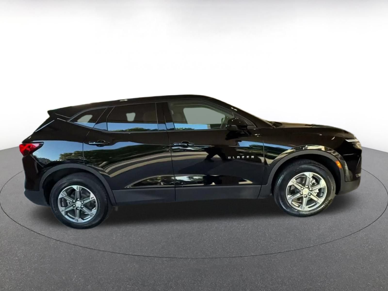 Used 2026 Chevrolet Blazer LT FWD image 15