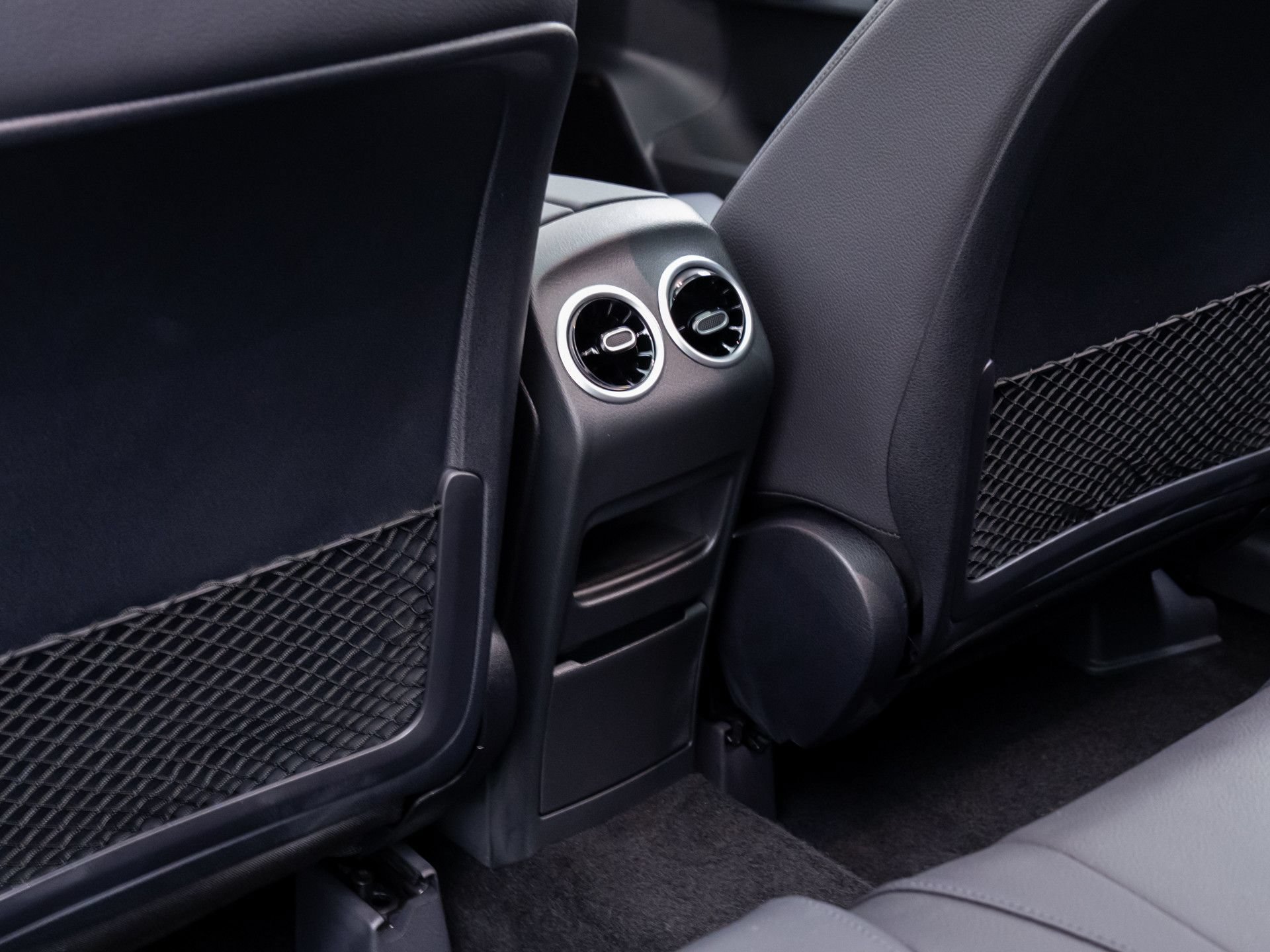 New 2026 Mercedes-Benz GLB 250 4MATIC image 18