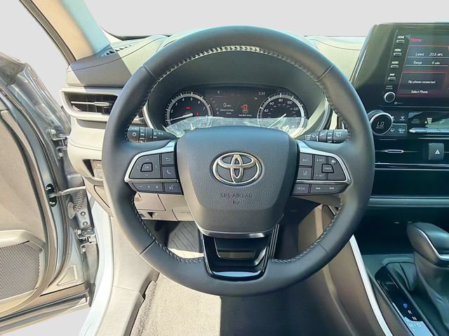 Used 2021 Toyota Highlander XLE FWD image 41