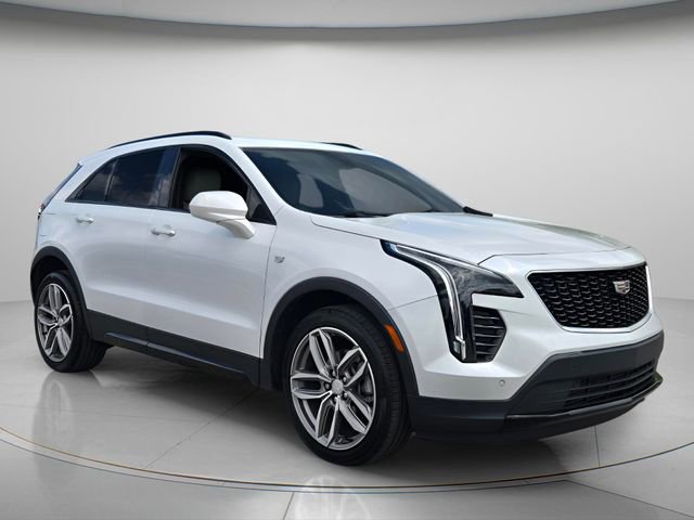 Used 2020 Cadillac XT4 Sport w/ Driver Awareness Package FWD image 9