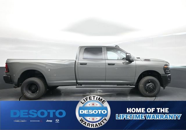 New 2026 RAM 3500 Tradesman AWD/4WD image 9