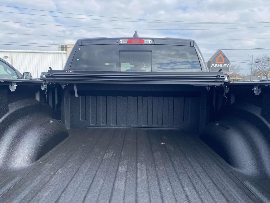New 2026 RAM 1500 Laramie w/ Laramie Preferred Package AWD/4WD image 39