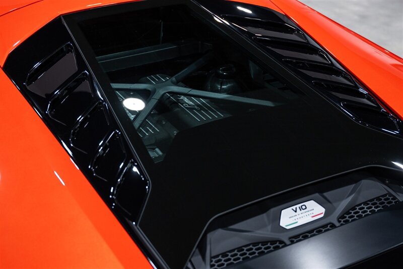 Used 2021 Lamborghini Huracan EVO AWD/4WD image 62
